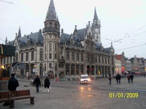 Post Plaza_Gent_Belçika